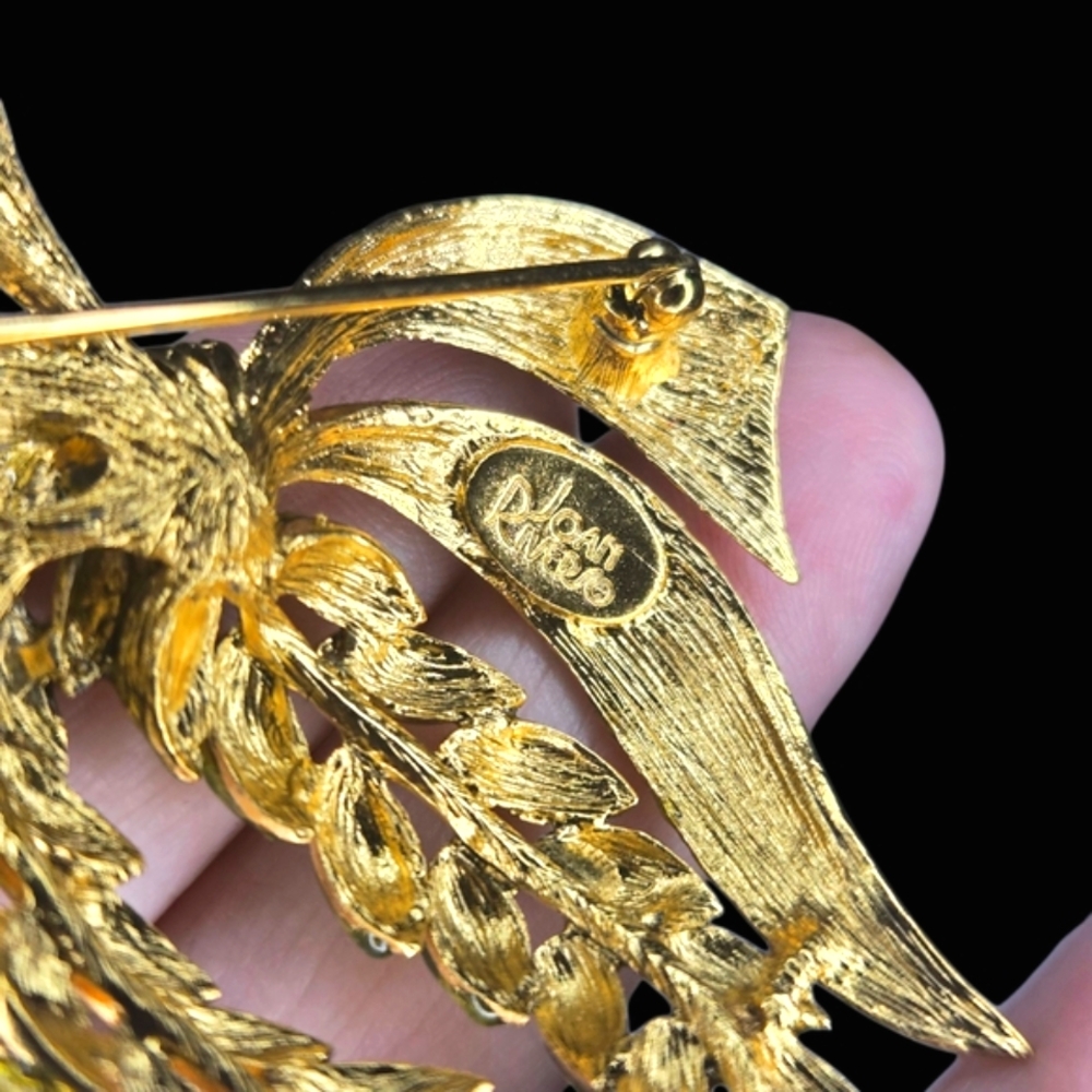 Joan Rivers Brooch - Picture 5 of 6